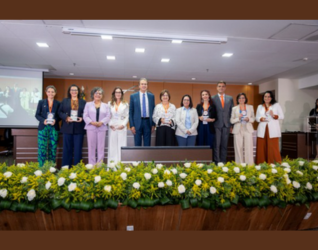 CAPES e Elsevier premiam 15 cientistas mulheres